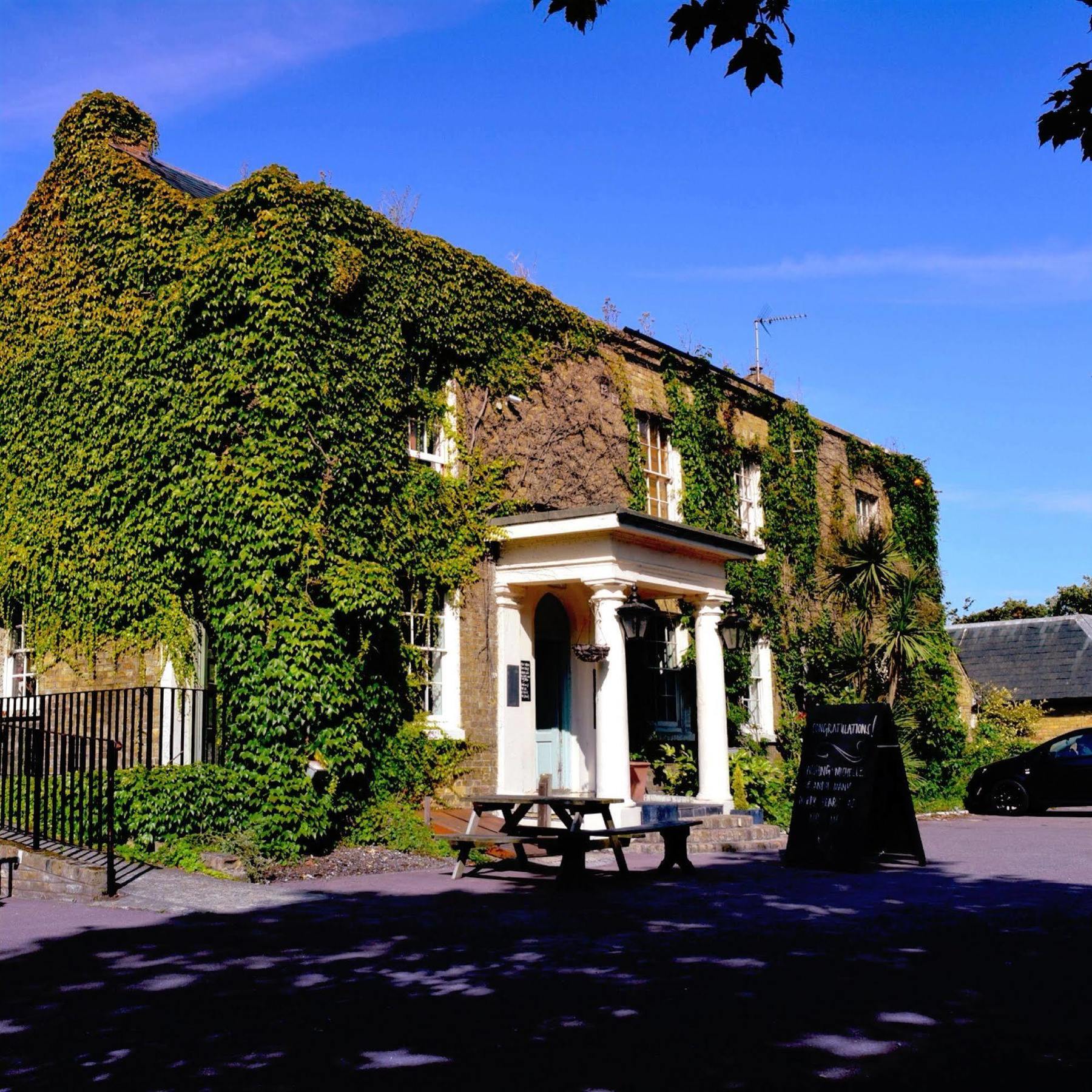 The Grove Ferry Inn Chislet Eksteriør billede